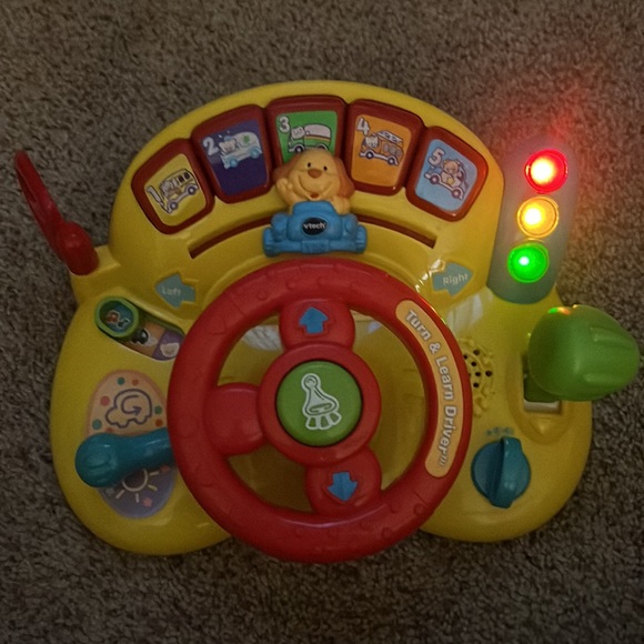 VTech Learn & Turn Driver, Yellow - Picture 10 of 14